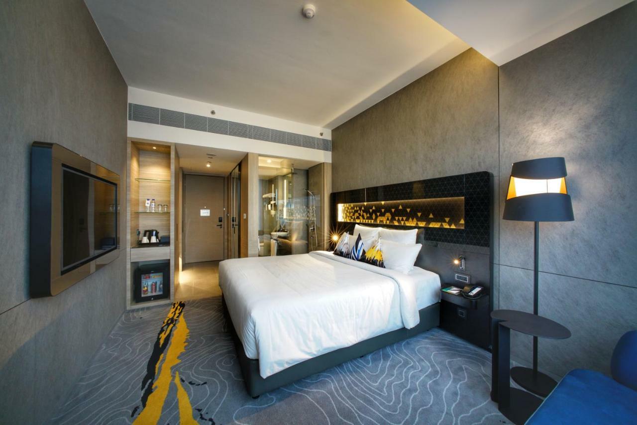 Novotel Singapore On Stevens Exterior foto